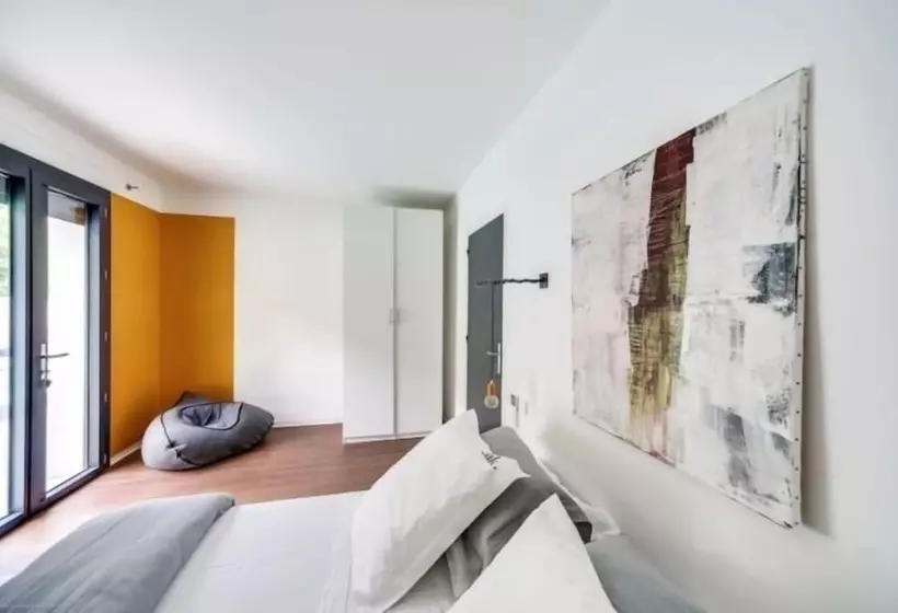 Aamiaismajoitus (B&B) Arty Provence, Piscine Chauffée