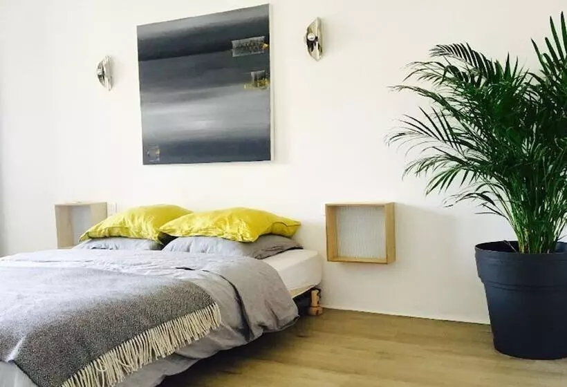 Aamiaismajoitus (B&B) Arty Provence, Piscine Chauffée