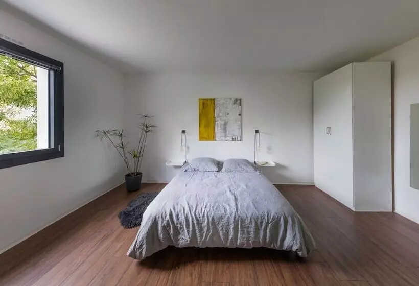 Aamiaismajoitus (B&B) Arty Provence, Piscine Chauffée