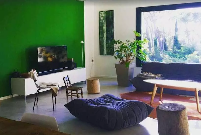 Aamiaismajoitus (B&B) Arty Provence, Piscine Chauffée