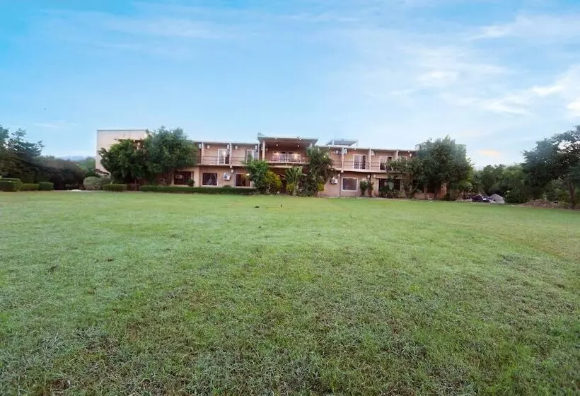 Corbett Soho Resort