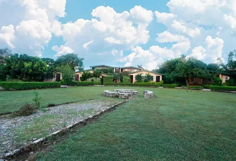 Corbett Soho Resort