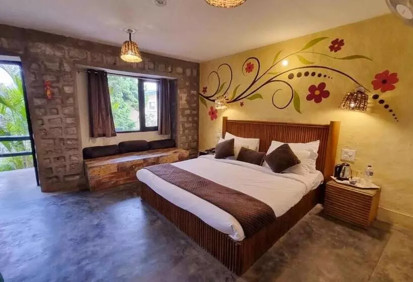Corbett Soho Resort