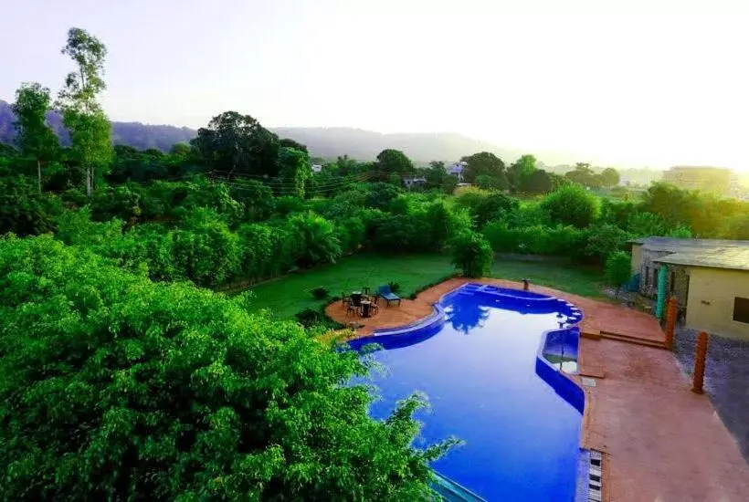 Corbett Soho Resort