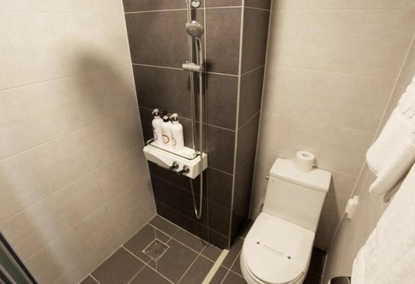 בית מלון כפרי Jeju Slim