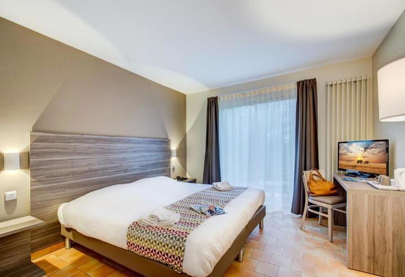 فندق Domaine La Tour Carrée