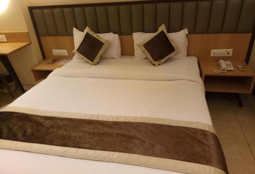 Hotel Rudra Shelter International