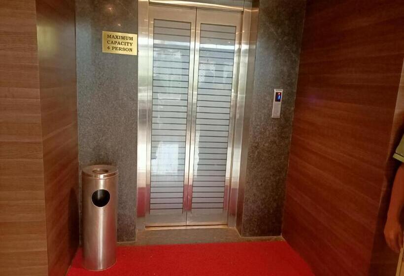 Hotel Rudra Shelter International