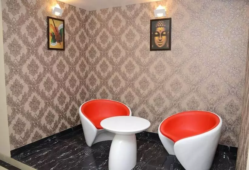 The Avr Hotels & Banquets