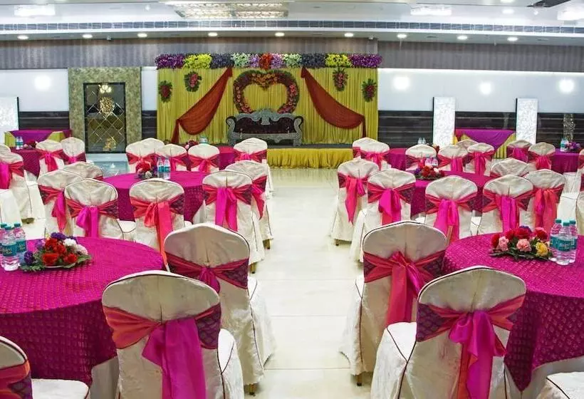 The Avr Hotels & Banquets