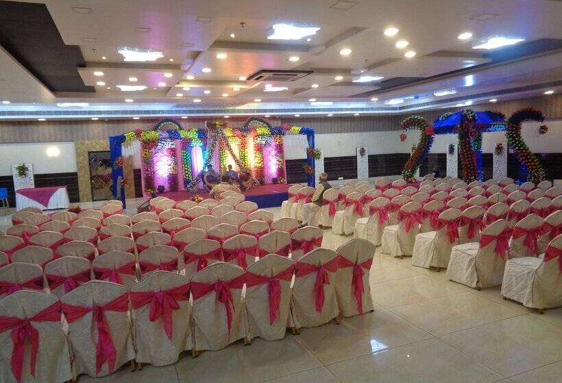 The Avr Hotels & Banquets