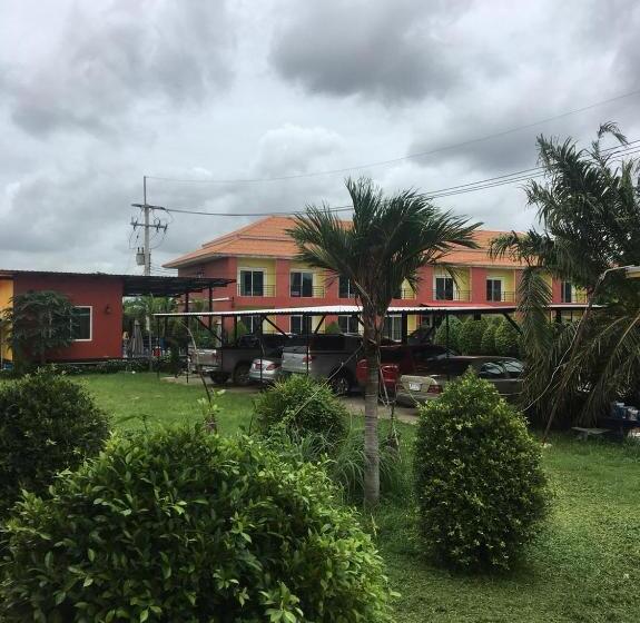 فندق على الطريق Greenfield Residence