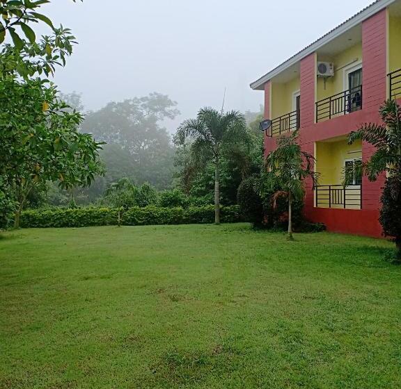 فندق على الطريق Greenfield Residence