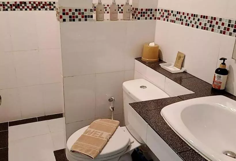 مُتل Greenfield Residence