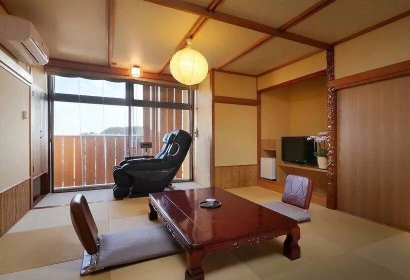 Ryokan Ginrinso Kotobuki