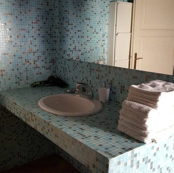 تختخواب و صبحانه Maison 26 Luxury Suites