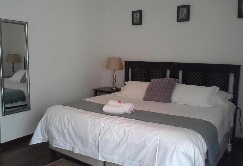 تختخواب و صبحانه Naleli Guest House