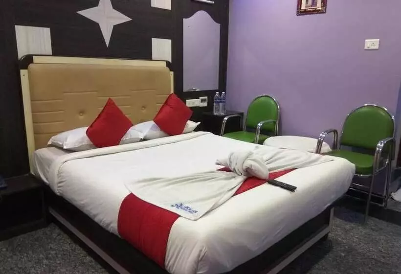 هتل Aakash Residency