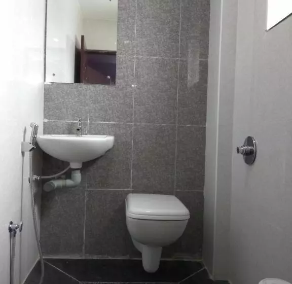 هتل Aakash Residency