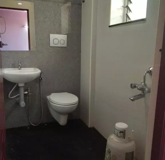 هتل Aakash Residency