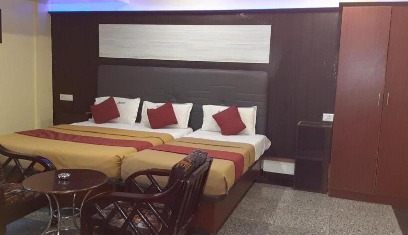 Hotell Aakash Residency