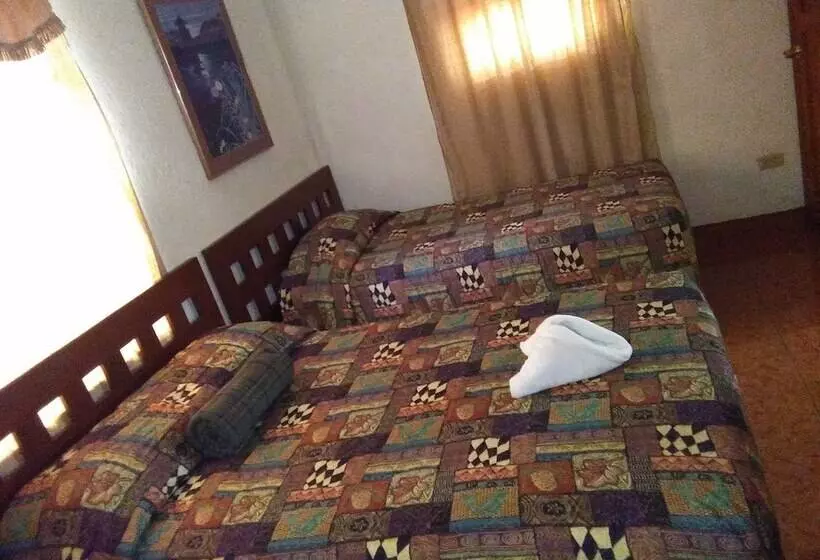 هتل La Cupula San Rafael