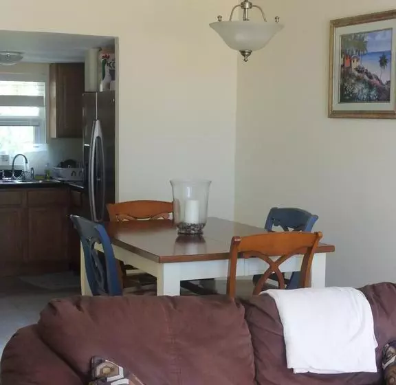 استراحتگاه Tyne Beach Terrace Apartments