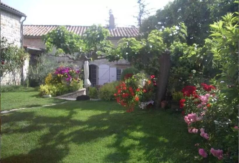 Aamiaismajoitus (B&B) Chambres D Hotes Mas Fa Sua