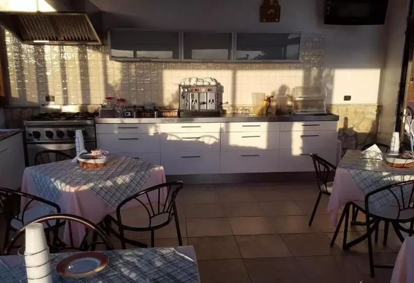 تختخواب و صبحانه Villa Jolanda & Carmelo