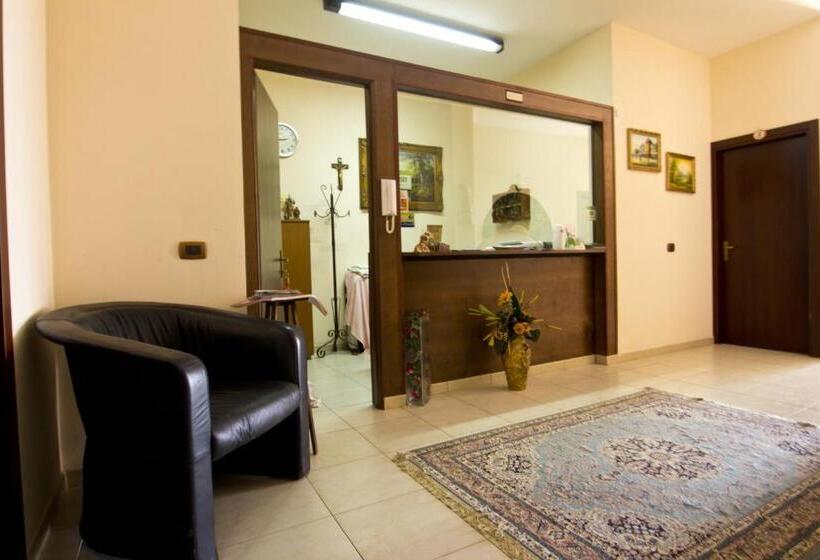 צימר Villa Jolanda & Carmelo