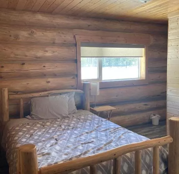 Cougar Mountain Lodge B&b