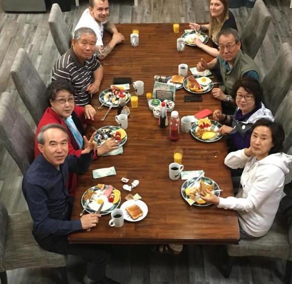 Cougar Mountain Lodge B&b