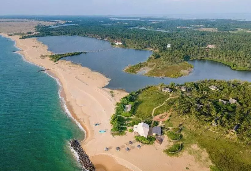 Elements Beach & Nature Resort
