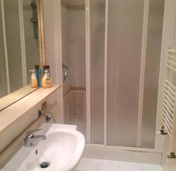 تختخواب و صبحانه Glamour Center Of Rome