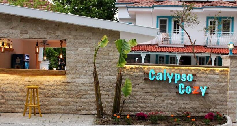 ホテル Calypso Cozy Suites