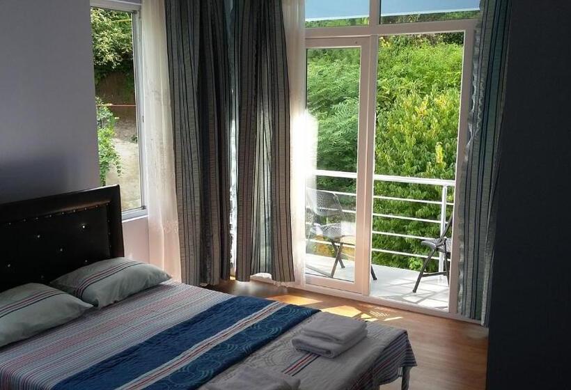 هتل Calypso Kvariati Inn