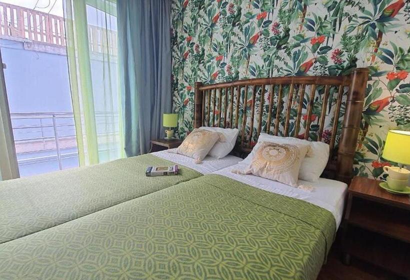 هتل Calypso Kvariati Inn