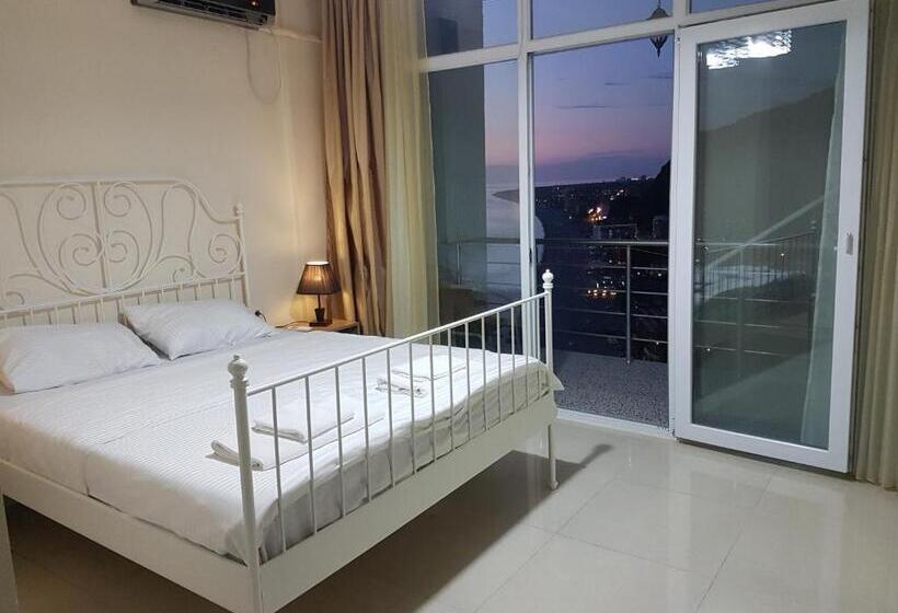 هتل Calypso Kvariati Inn