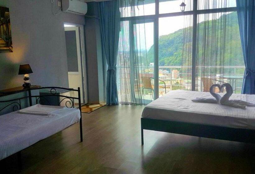 هتل Calypso Kvariati Inn