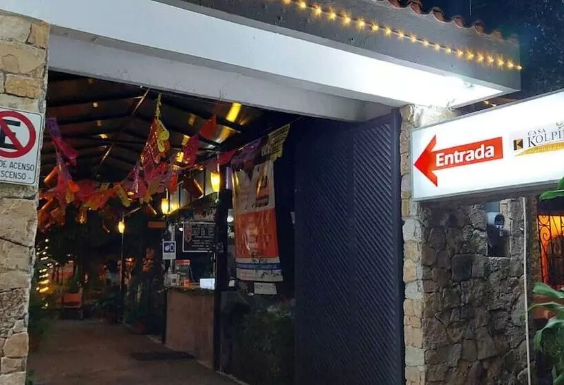 هتل Casa Kolping