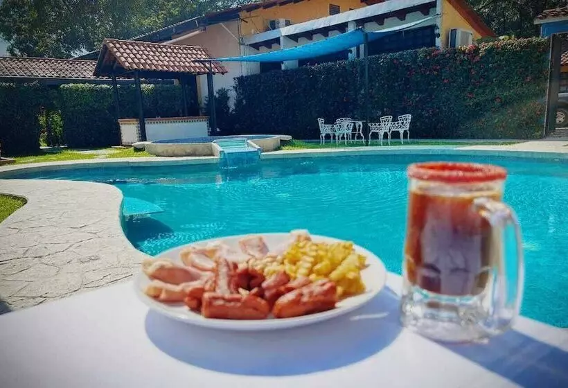 هتل Casa Kolping