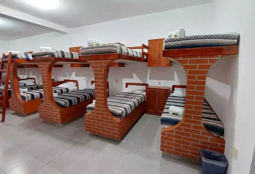 هتل Casa Kolping