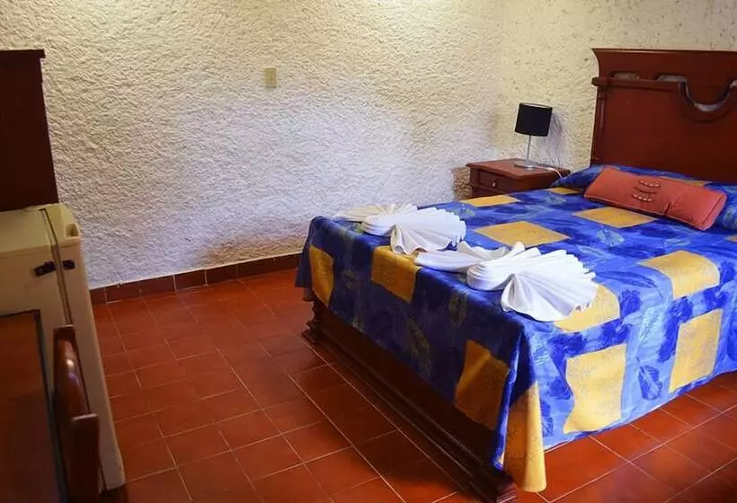 هتل Casa Kolping