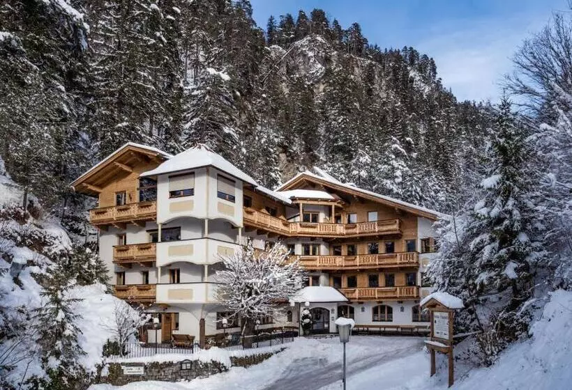 Hotelli Gasthof Felsenkeller
