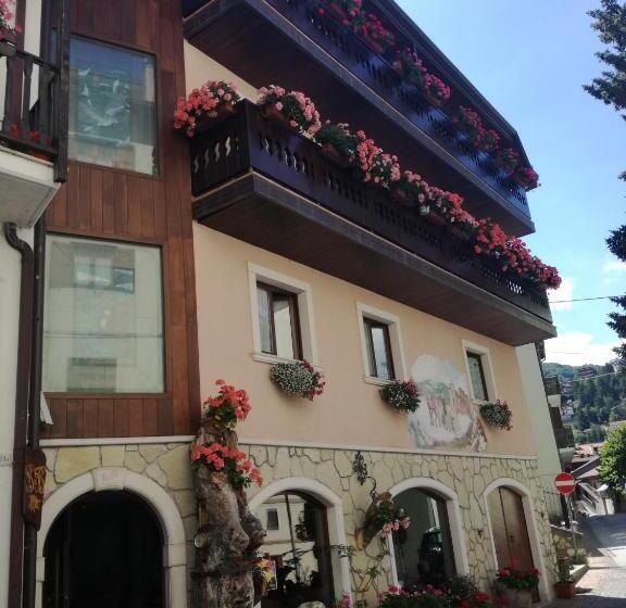 ホテル Lo Scoiattolo