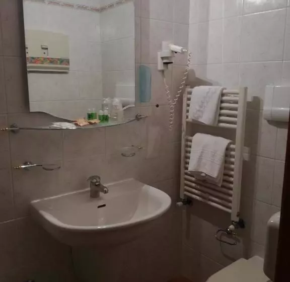 هتل Lo Scoiattolo