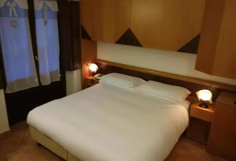 هتل Lo Scoiattolo