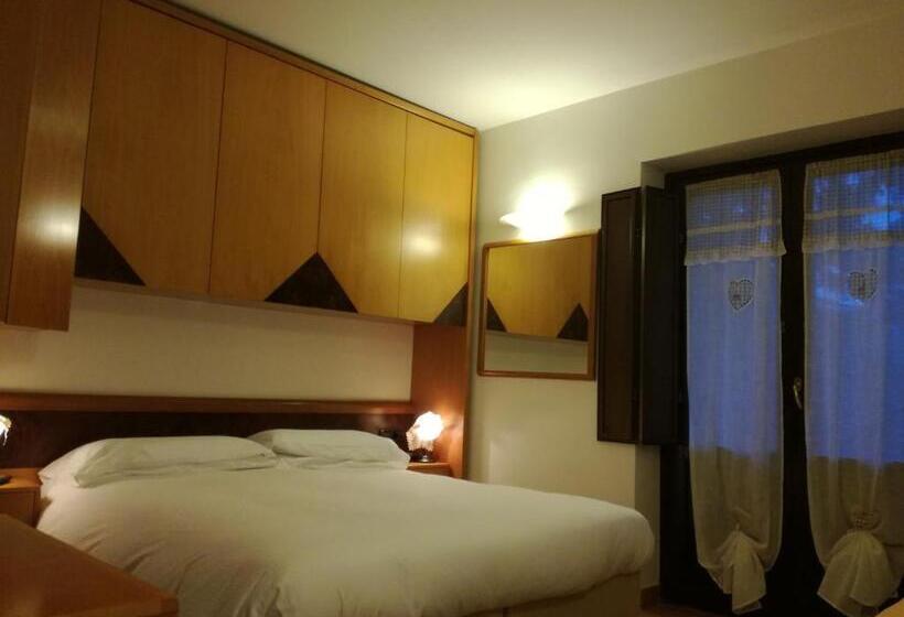 ホテル Lo Scoiattolo