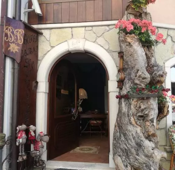 هتل Lo Scoiattolo