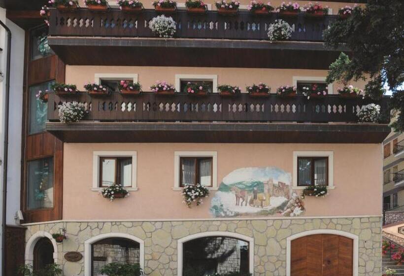 فندق Lo Scoiattolo